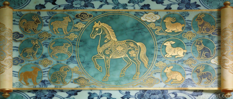 十二生肖瑞兽画卷卷轴,金线勾勒风格精细描绘各生肖动物,马居正中祥云如意相伴