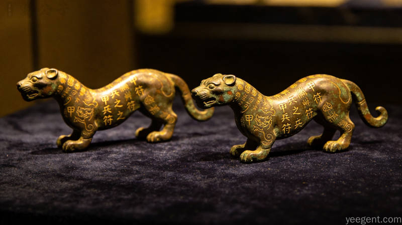 青铜纹样风格的古代虎符文物博物馆展陈
